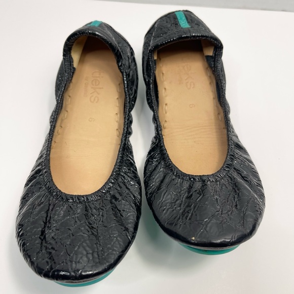 Stylish Black Women's Flats
